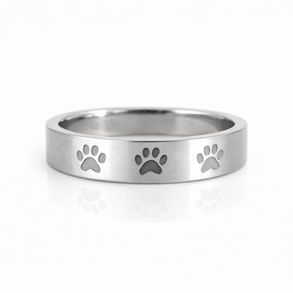 Noir Paws Ring